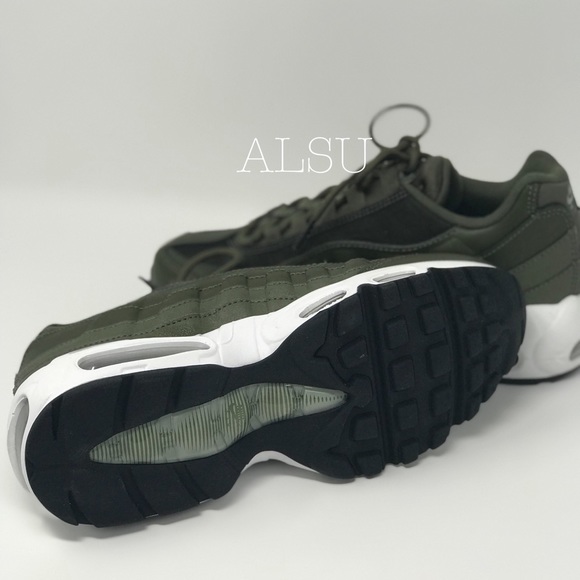 NWT Nike Air Max 95 Olive Canvas W AUTHENTIC - Picture 5 of 8